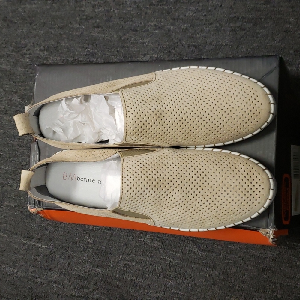 Bernie Mev casual women's slip on  shoe TW98, nude size 39